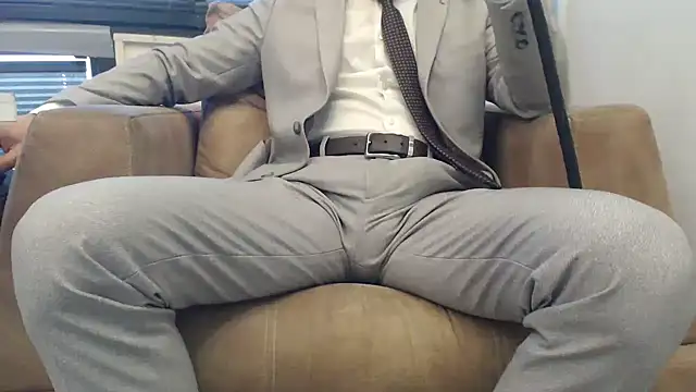 masterxmonster online show from February 5, 10:19 am