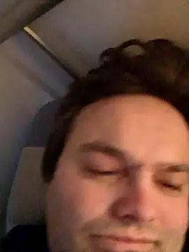 Snapshot of makau1 chatting on February 4, 7:07 am makau1 online show from February 4, 7:07 am