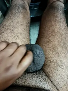 24HOTBOY25 online show from April 1, 9:01 pm