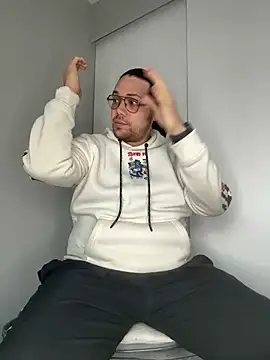 lucasgalacticman online show from March 12, 12:15 pm