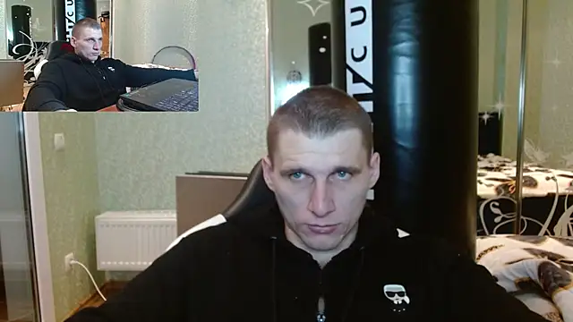 Snapshot of PoliglotJoe chatting on February 10, 4:08 am PoliglotJoe online show from February 10, 4:08 am