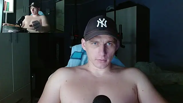 Snapshot of PoliglotJoe chatting on October 11, 3:16 pm PoliglotJoe online show from October 11, 3:16 pm