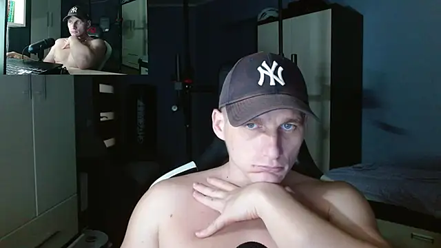 Snapshot of PoliglotJoe chatting on October 5, 5:39 pm PoliglotJoe online show from October 5, 5:39 pm