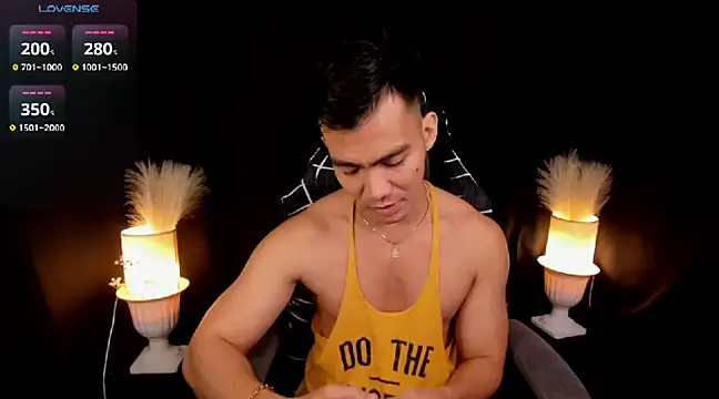 000batman000 online show from March 7, 1:53 am