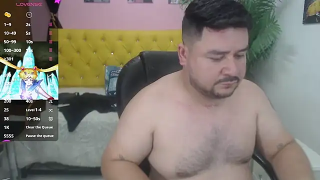 Snapshot of oso_dirty_ chatting on February 23, 5:36 pm oso dirty  online show from February 23, 5:36 pm