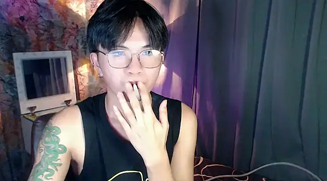 Sexy Handsome Drex online show from January 13, 9:30 am