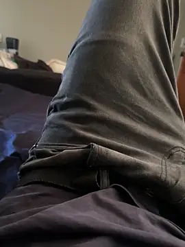 ROBOSTALLION online show from April 3, 5:37 am