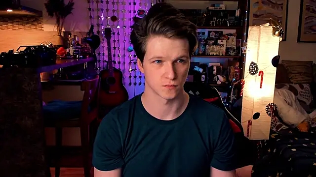 Breston Sweet online show from December 15, 6:26 pm