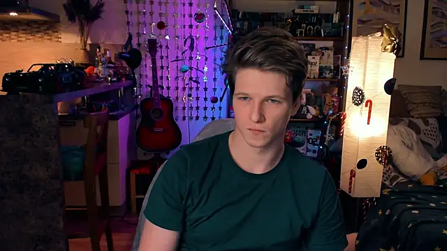 Breston Sweet online show from December 16, 4:27 pm