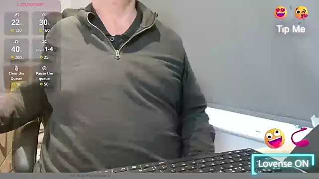 bigbadjon69 online show from October 31, 1:14 pm