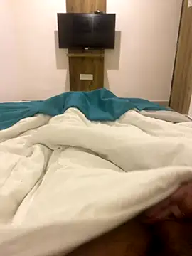 amit0019 online show from October 28, 3:03 pm