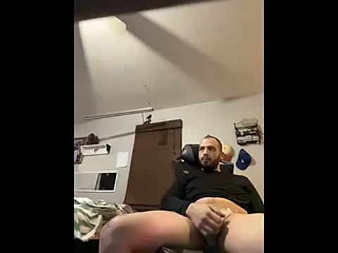 Loveatingfatpussynas online show from November 25, 9:00 am