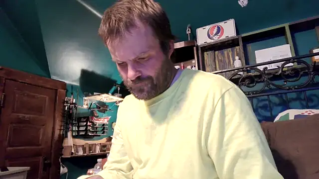 charactrzero online show from November 10, 12:59 am