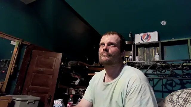 charactrzero online show from April 19, 12:54 am