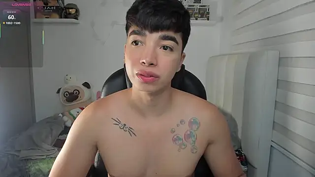 santy7v7 online show from April 17, 1:25 pm