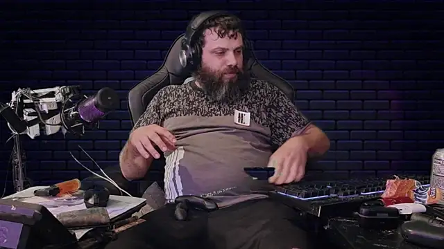 st0n3y online show from April 1, 4:03 am