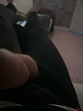 MAHKE12 online show from December 4, 9:33 pm