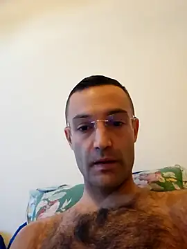 Snapshot of enricso chatting on October 10, 8:08 am enricso online show from October 10, 8:08 am