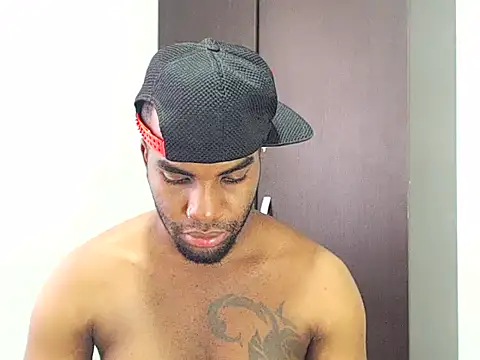 Rene hotman online show from December 6, 8:07 pm