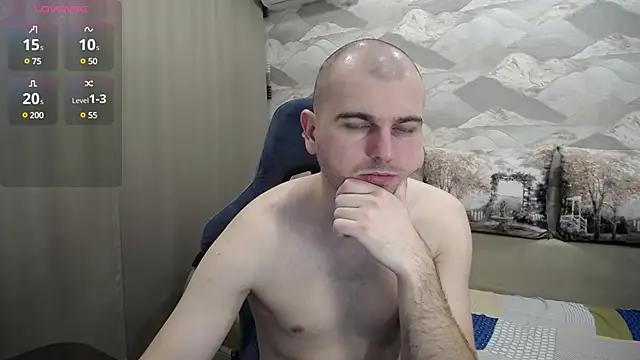 Snapshot of SerzhKorol1 chatting on March 14, 8:53 am SerzhKorol1 online show from March 14, 8:53 am