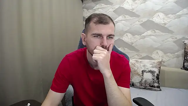Snapshot of SerzhKorol1 chatting on October 10, 10:20 am SerzhKorol1 online show from October 10, 10:20 am