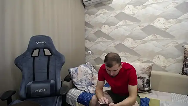 Snapshot of SerzhKorol1 chatting on September 27, 1:09 pm SerzhKorol1 online show from September 27, 1:09 pm
