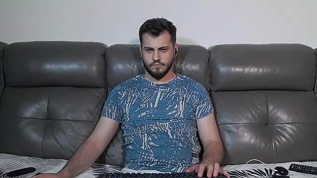 CrazyDom1 online show from May 31, 8:32 pm