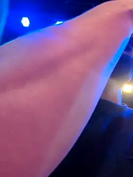  IRRESISTIBLE  online show from October 4, 5:18 pm