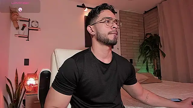 Josseph1  online show from March 24, 3:01 am