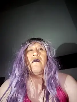 karlaalva online show from April 6, 7:53 am