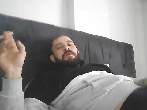 NiiiRvaNaa online show from November 13, 5:23 am