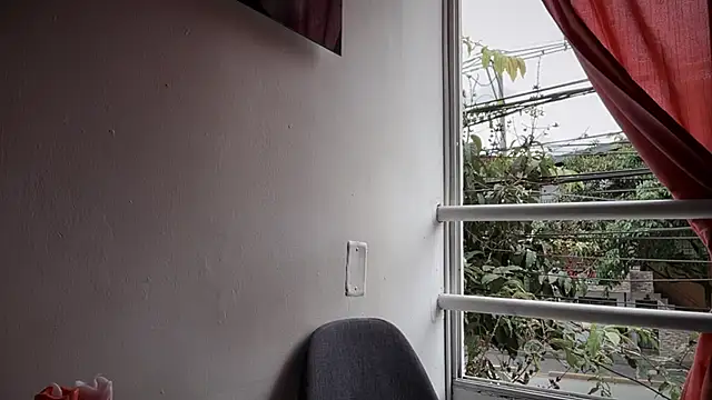 romeolovedark online show from October 30, 4:30 pm