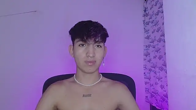 littlextreme online show from February 17, 12:54 am