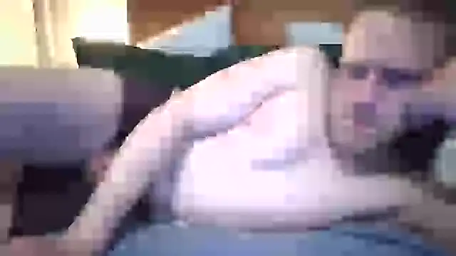 StrongMuscularAndHuge online show from December 22, 5:34 am