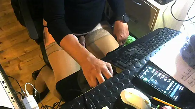 Snapshot of mararossitv chatting on October 11, 2:21 pm mararossitv online show from October 11, 2:21 pm