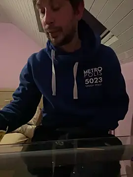 Taxidriver1988 online show from March 30, 7:37 pm