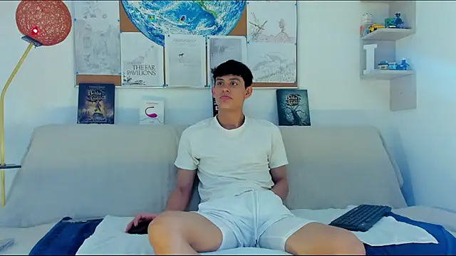 logan thomas online show from March 30, 6:42 pm