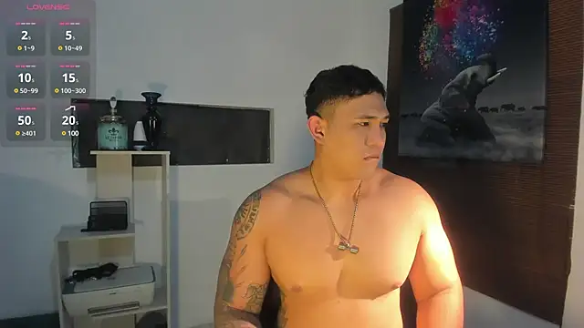 Snapshot of Colton_Massif chatting on December 28, 7:11 am Colton Massif online show from December 28, 7:11 am