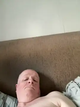 locallad88 online show from March 4, 5:20 pm