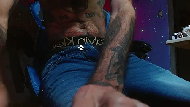 Tatted21xxx online show from December 10, 8:19 am