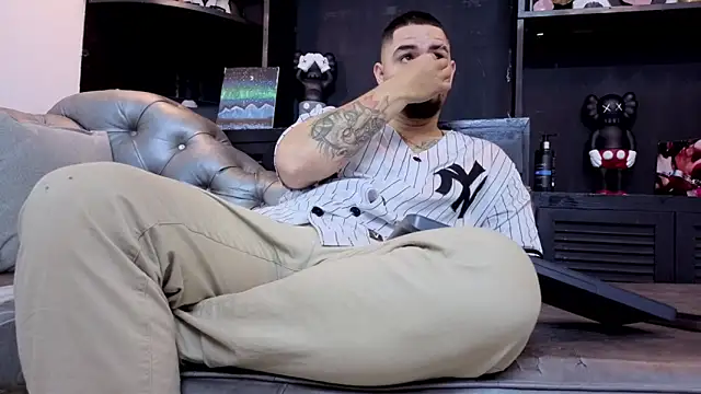 matteosantos online show from April 16, 12:38 pm