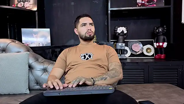 matteosantos online show from October 8, 11:47 am