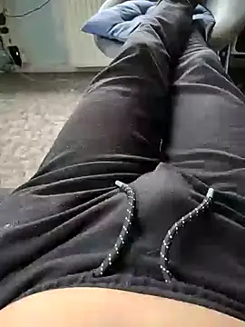 kiam471 online show from February 5, 3:20 pm