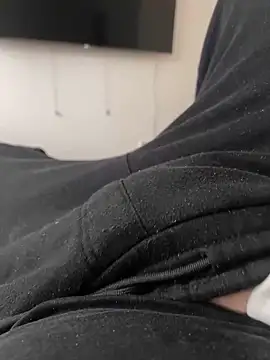 Snapshot of Krasavzi chatting on February 12, 8:27 am Krasavzi online show from February 12, 8:27 am