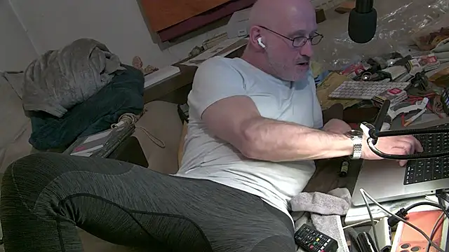 mike30nbg online show from March 23, 8:48 pm