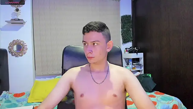 Snapshot of Christ_Miller3 chatting on March 8, 3:59 am Christ Miller3 online show from March 8, 3:59 am