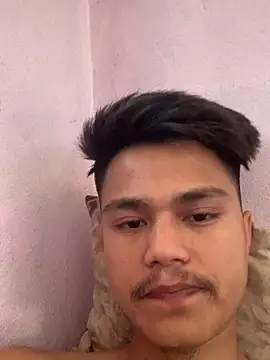 Hullax online show from April 16, 3:06 am