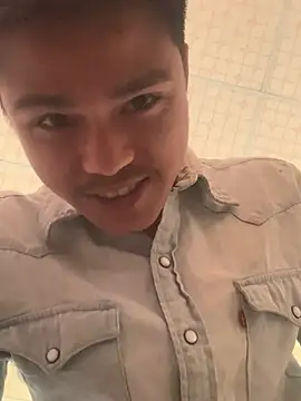 Hullax online show from April 4, 1:46 am