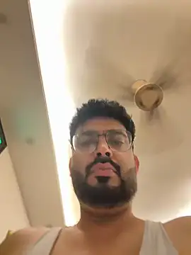hot rajat online show from May 15, 5:10 pm