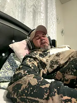 Snapshot of Cristian-Brayan chatting on October 18, 11:59 am Cristian-Brayan online show from October 18, 11:59 am